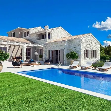 Moonlight Villa Stuti